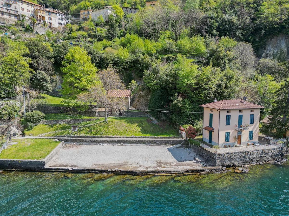 Deriva Apartment On Careno'S Beach By Rent All Como Nesso Exterior foto