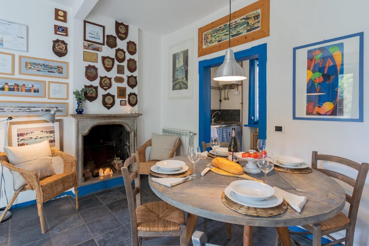 Deriva Apartment On Careno'S Beach By Rent All Como Nesso Exterior foto